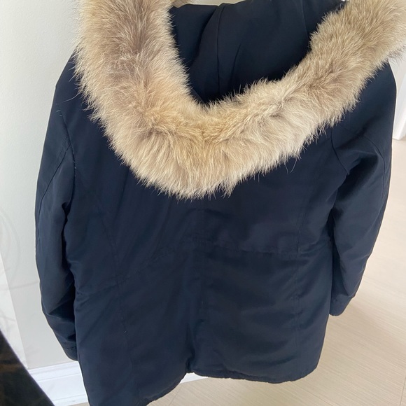 HOST PICK Original Michael Kors medium Jacket in Navy Blue with Fur #hostpick - Picture 2 of 7
